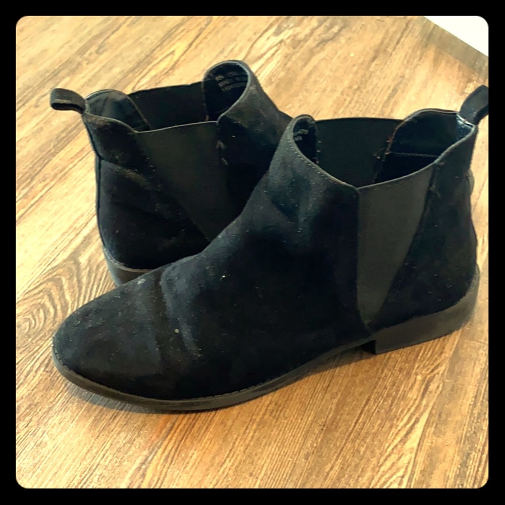 Black bootie